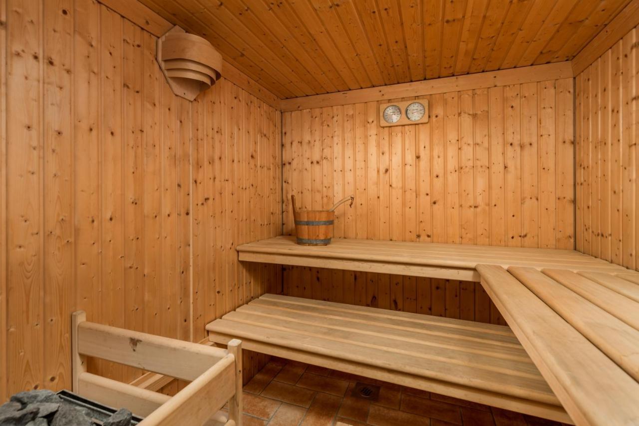 Rona Apartment & Rooms Mea Vista Бузет Екстериор снимка